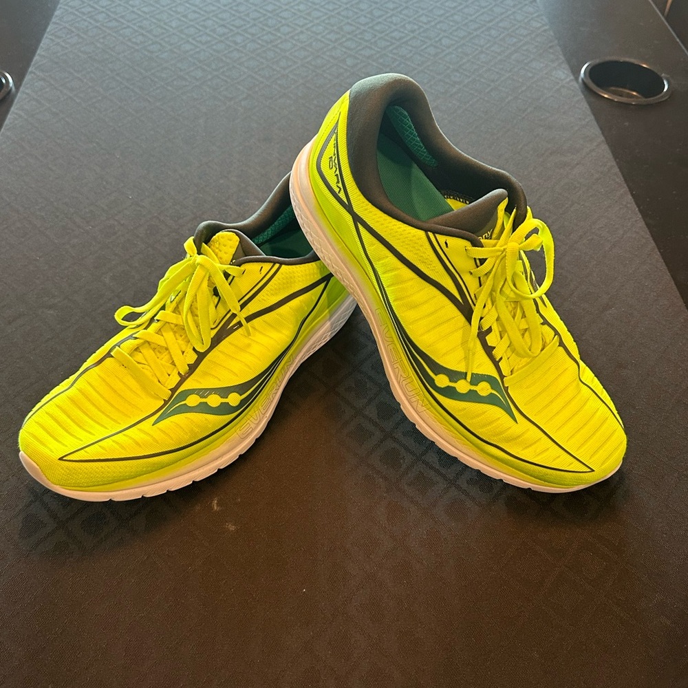 Saucony Kinvara 10 - Citron (Neon Yellow/Green) - Men’s 10.5 - Like New